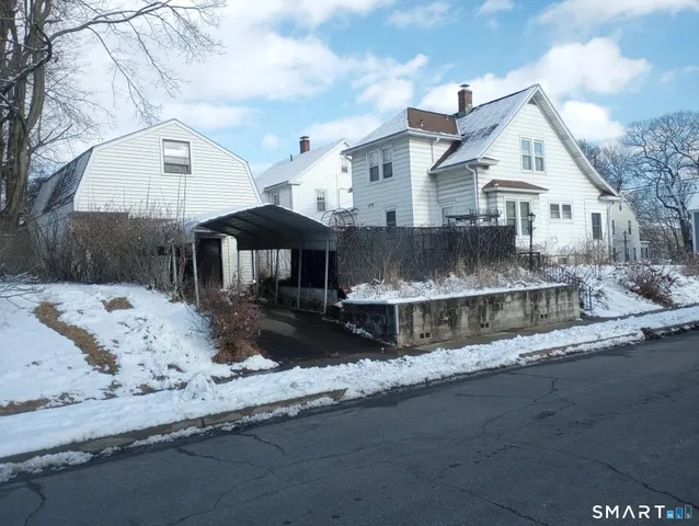 $539,500 | 64 Moody Avenue, Fairfield, CT 06825