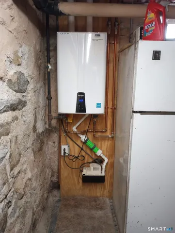 $539,500 | 64 Moody Avenue, Fairfield, CT 06825