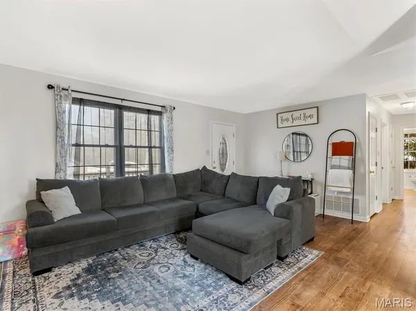 $215,000 | 478 Del Ridge Drive, Sullivan, MO 63080