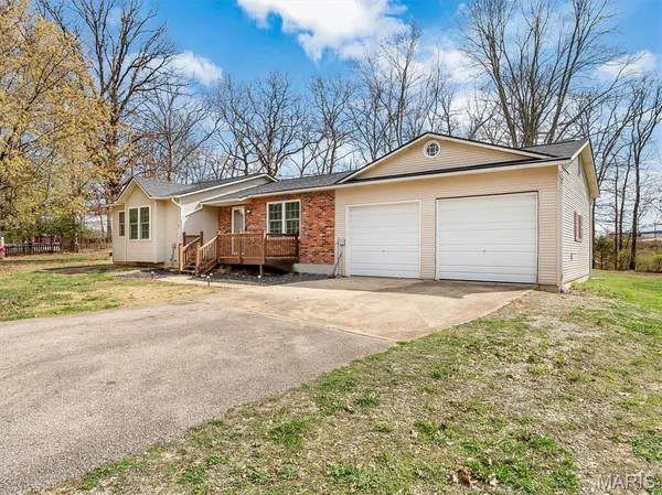 $215,000 | 478 Del Ridge Drive, Sullivan, MO 63080