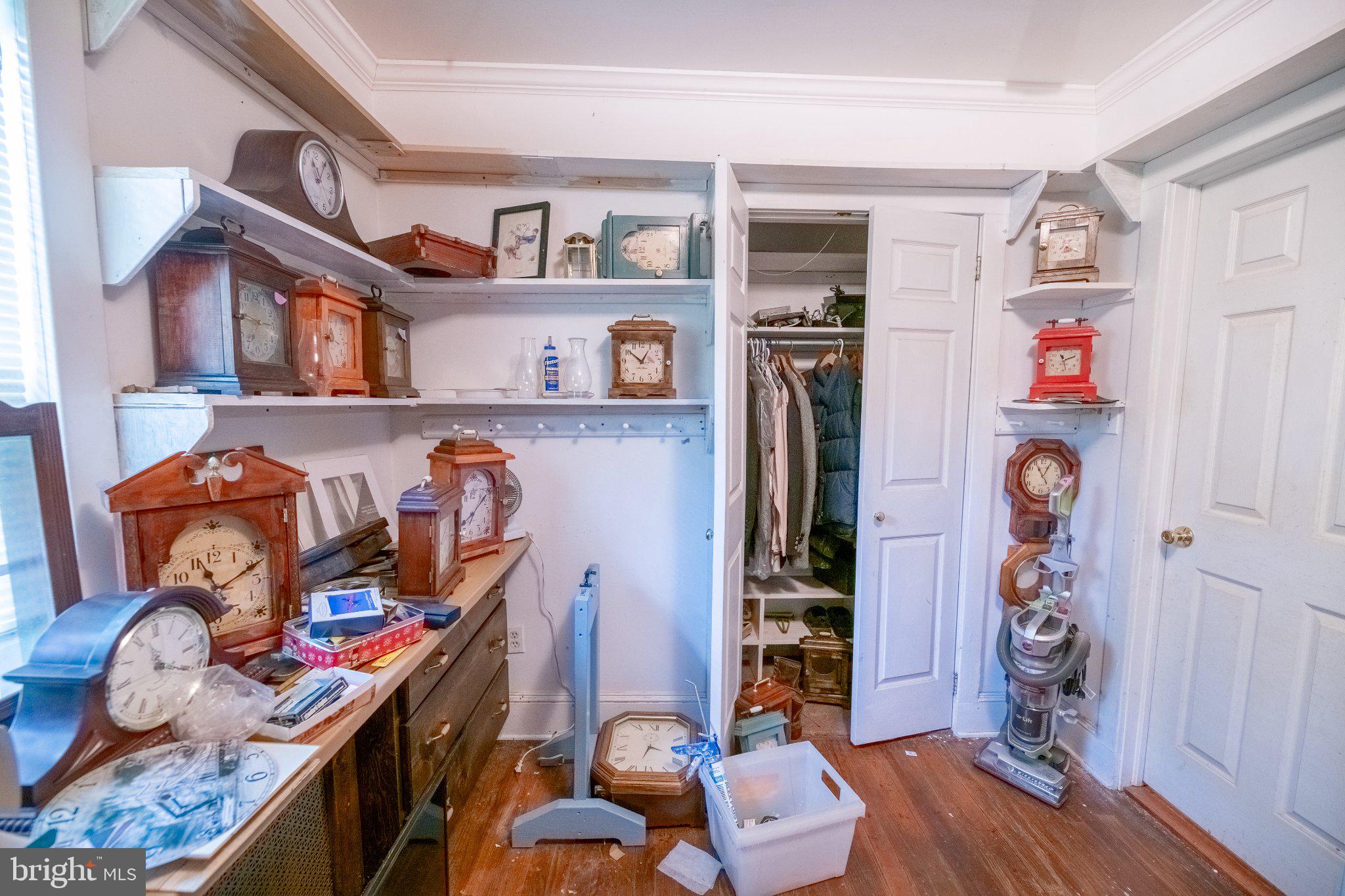57 Diverty Road Pennington, NJ 08534 - Photo 27 of 86 Timeless treasures in a cozy nook.