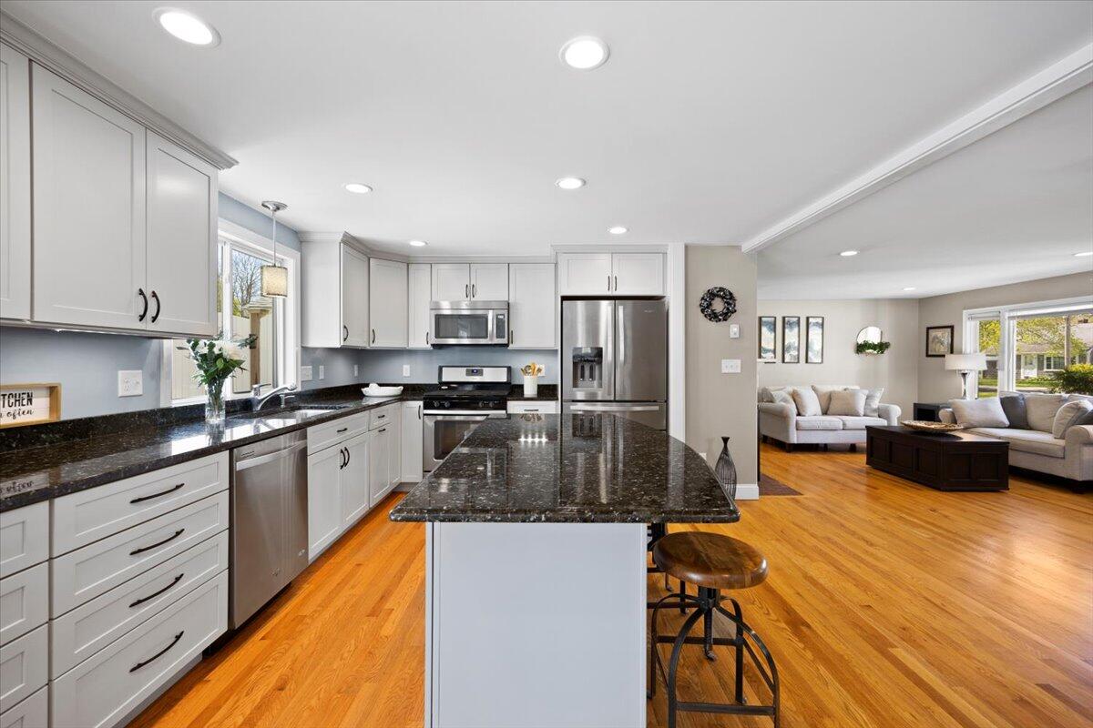 271 Barlows Landing Road Pocasset, MA 02559 - Photo 10 of 39 Kitchen