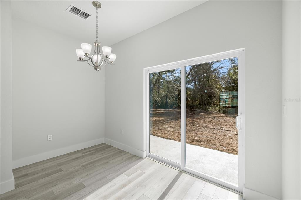 16082 Southwest 35th Court Road Ocala, FL 34473 - Photo 13 of 32 Gallery Image 13