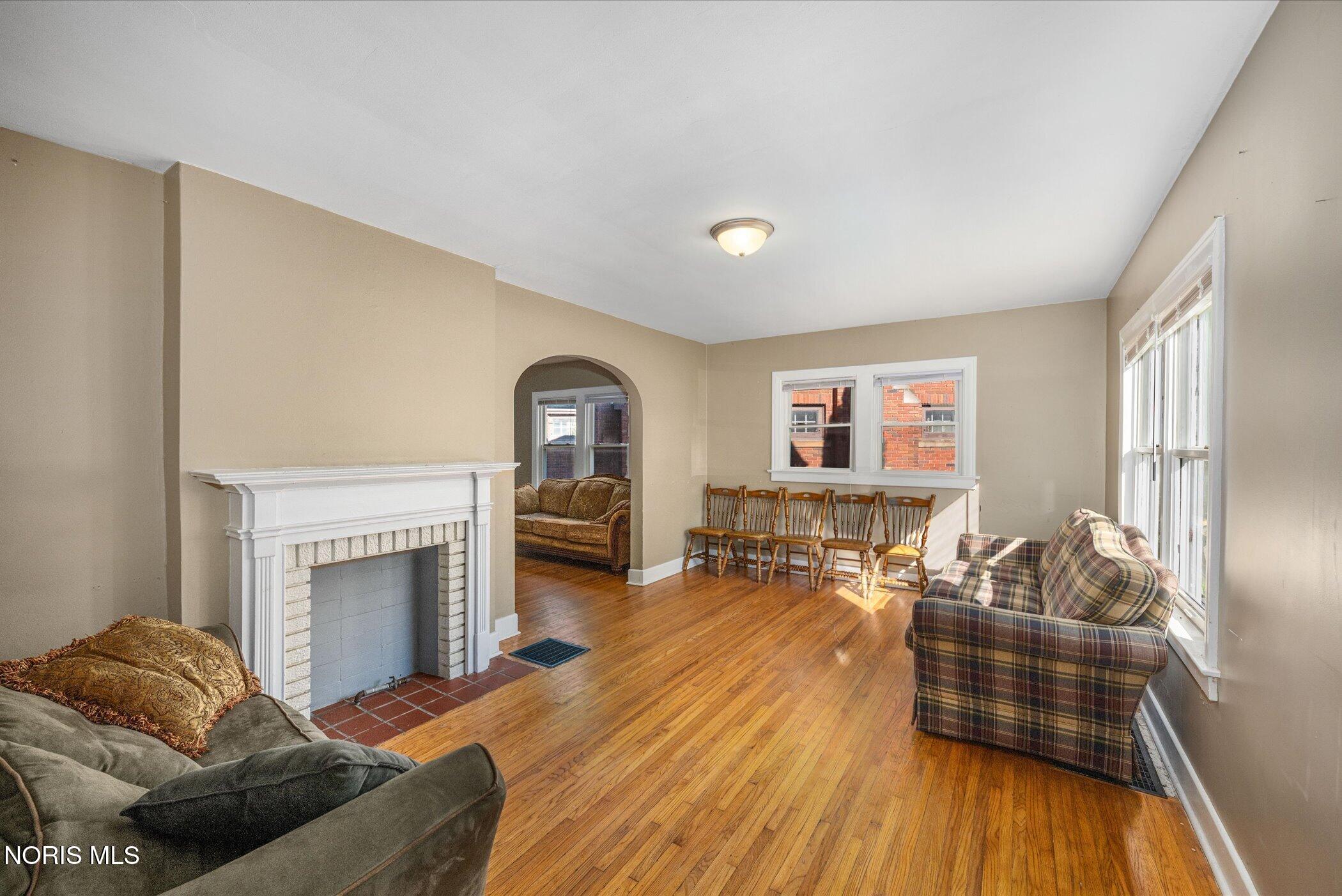 2115 Kensington Road Toledo, OH 43607 - Photo 7 of 35 Gallery Image 7