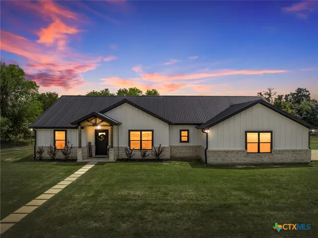 $816,340 | 850 County Road 322, Rockdale, TX 76567