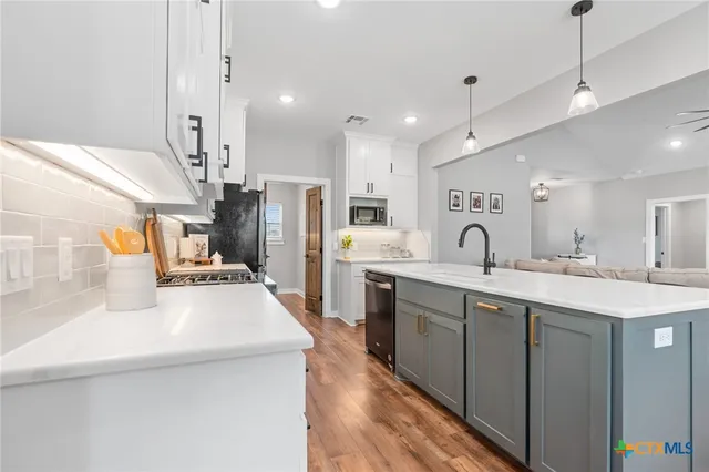 $816,340 | 850 County Road 322, Rockdale, TX 76567