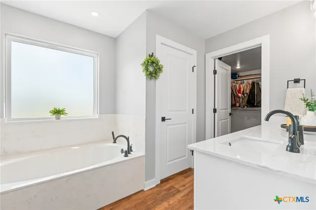 $816,340 | 850 County Road 322, Rockdale, TX 76567