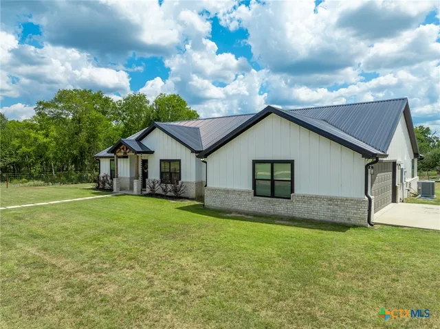 $816,340 | 850 County Road 322, Rockdale, TX 76567