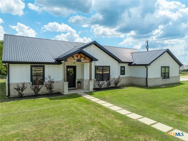 $816,340 | 850 County Road 322, Rockdale, TX 76567
