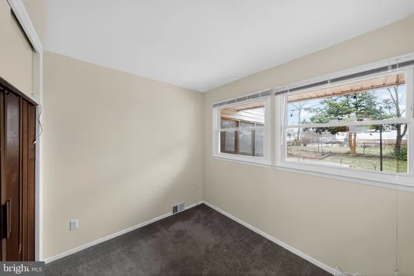 $2,950 | 5219 Montgomery Street, Springfield, VA 22151