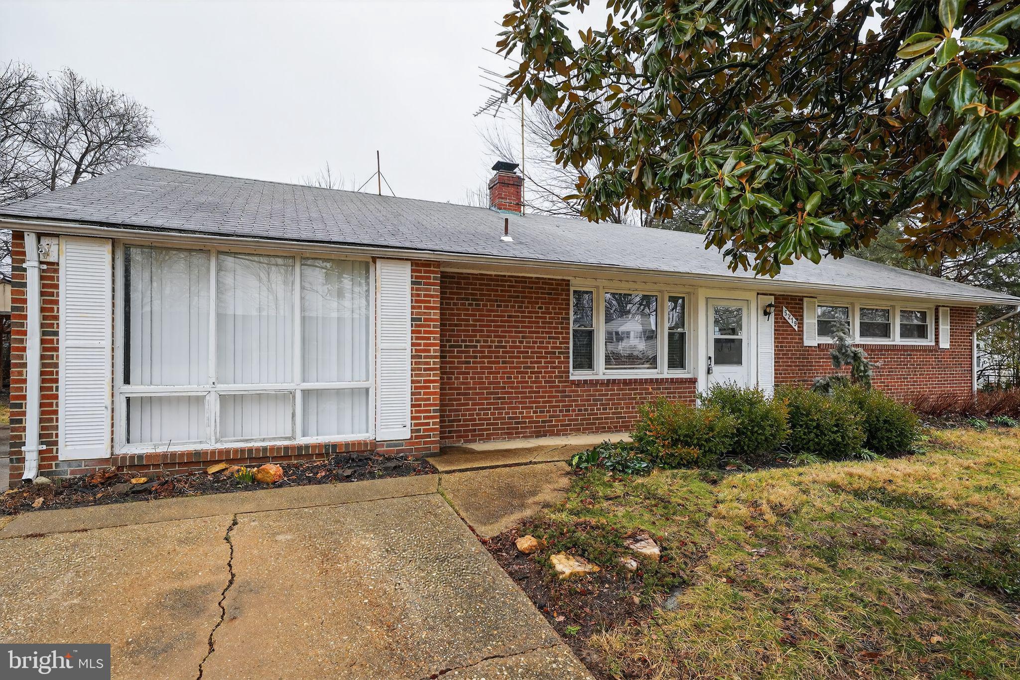 5219 Montgomery Street Springfield, VA 22151 - Photo 2 of 30 Exterior Front