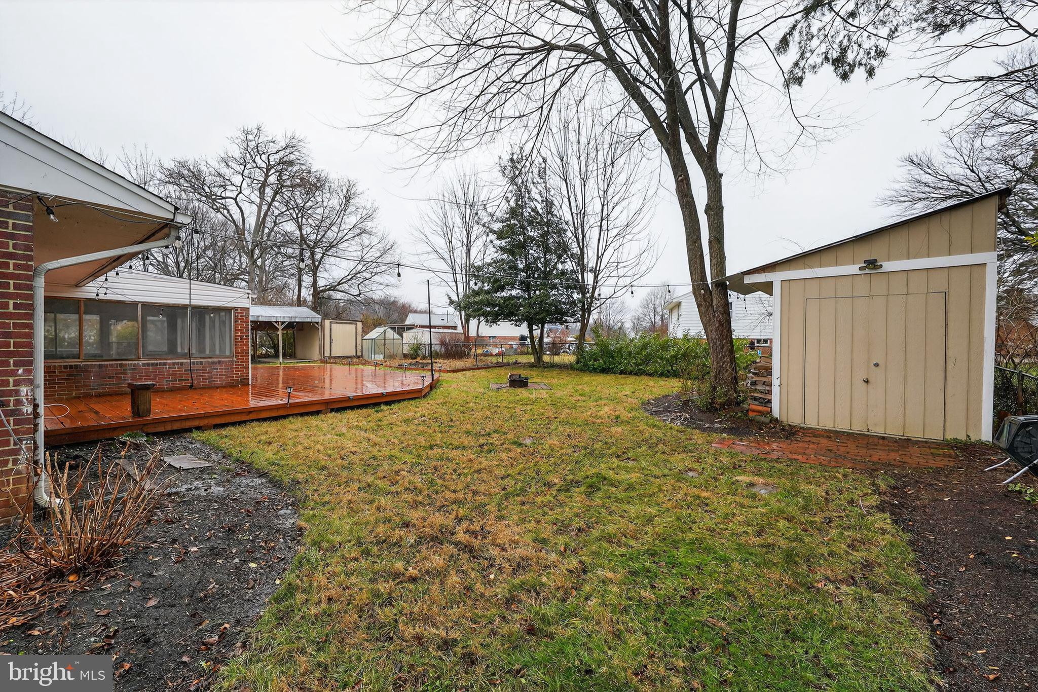 5219 Montgomery Street Springfield, VA 22151 - Photo 30 of 30 Exterior rear