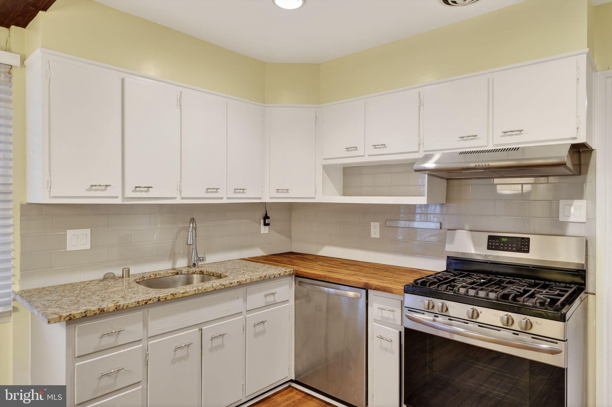 5219 Montgomery Street Springfield, VA 22151 - Photo 6 of 30 kitchen