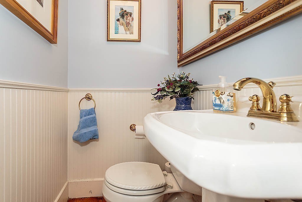3 Snake Brook Road Wayland, MA 01778 - Photo 11 of 29 Gallery Image 11