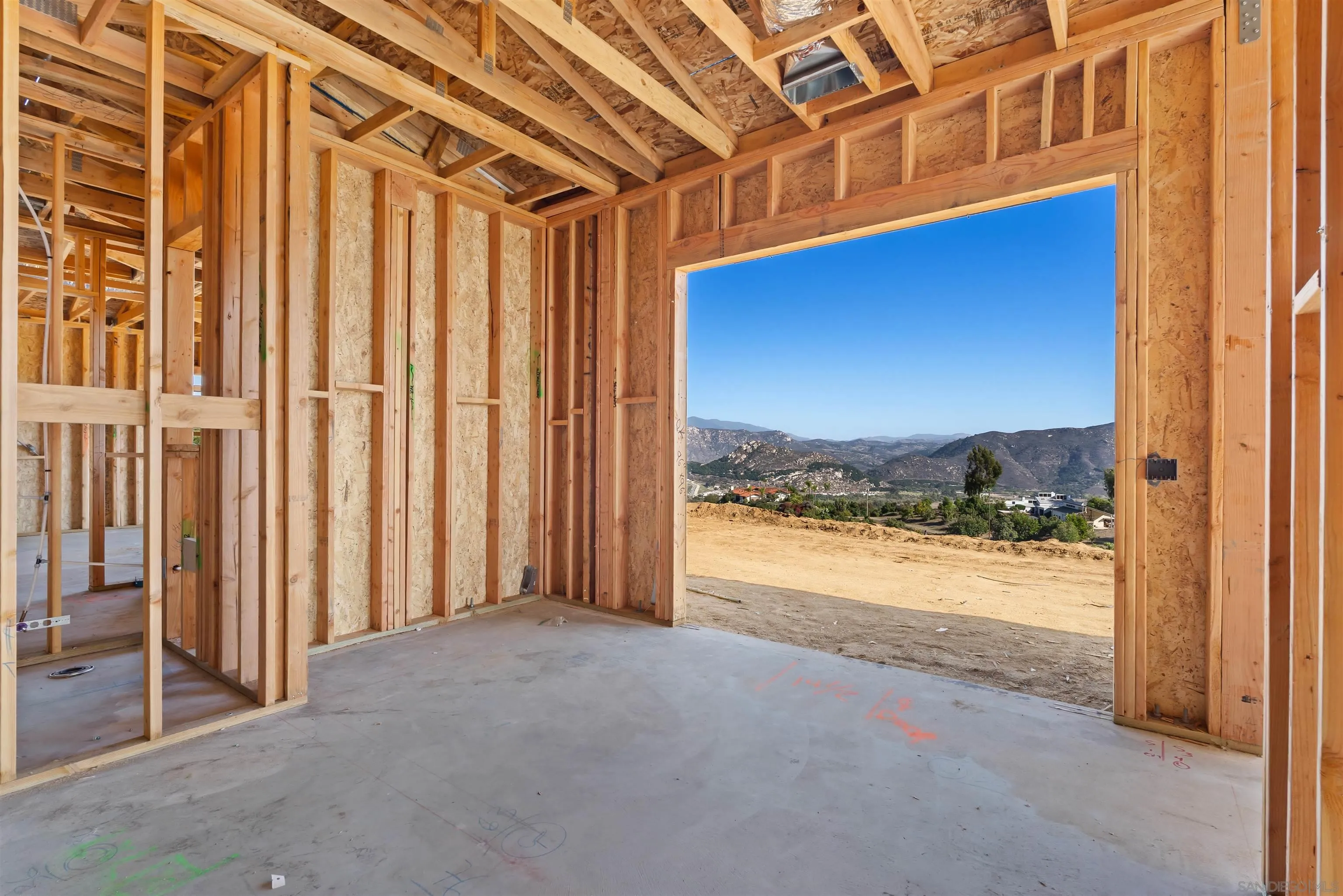 3916 Citrus Drive Fallbrook, CA 92028 - Photo 27 of 36 a view of a room with a window