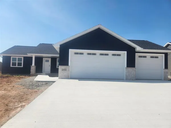 $434,900 | 8300 Xavier Drive, Neenah, WI 54956