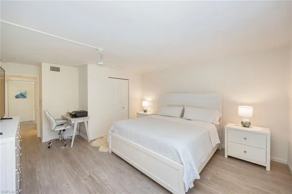 $900,000 | 425 Wildwood Lane, Naples, FL 34105