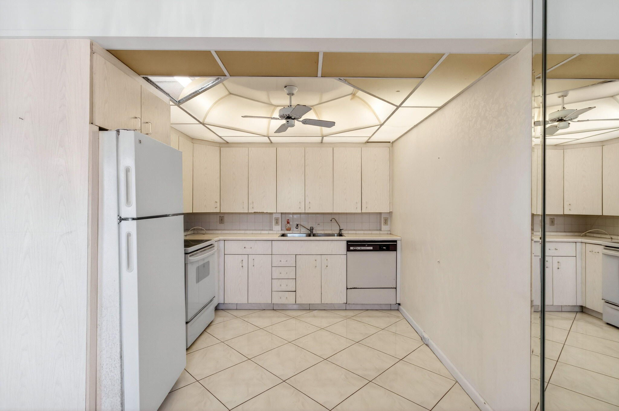 3044 Lincoln A Boca Raton, FL 33434 - Photo 21 of 100 24-web-or-mls-DSC_3457