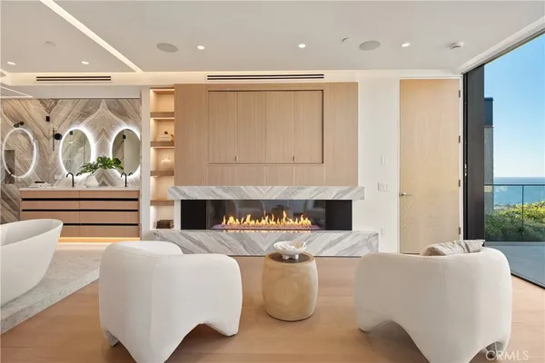 $6,995,000 | 840 Gainsborough Drive, Laguna Beach, CA 92651