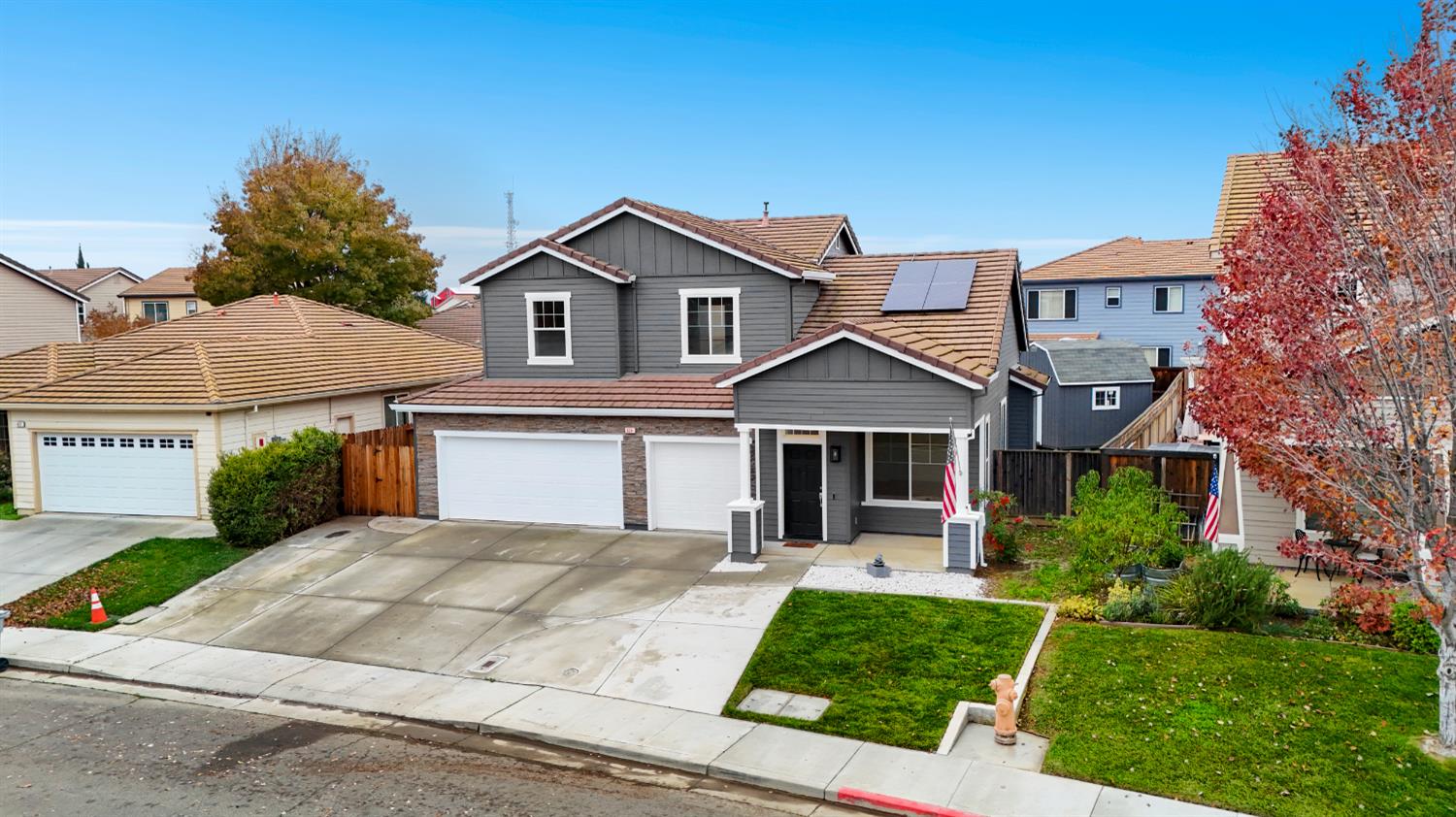 624 Snapdragon Street Winters, CA 95694 - Photo 50 of 65 a front view of a house with a yard