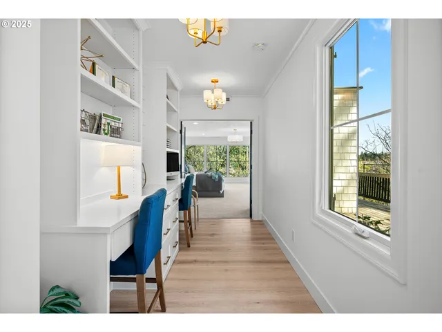 $4,995,000 | 852 North Shr Road, Lake Oswego, OR 97034