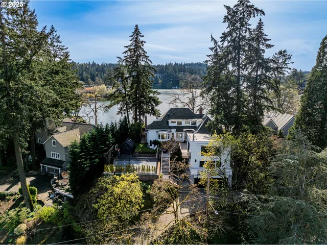 $4,995,000 | 852 North Shr Road, Lake Oswego, OR 97034