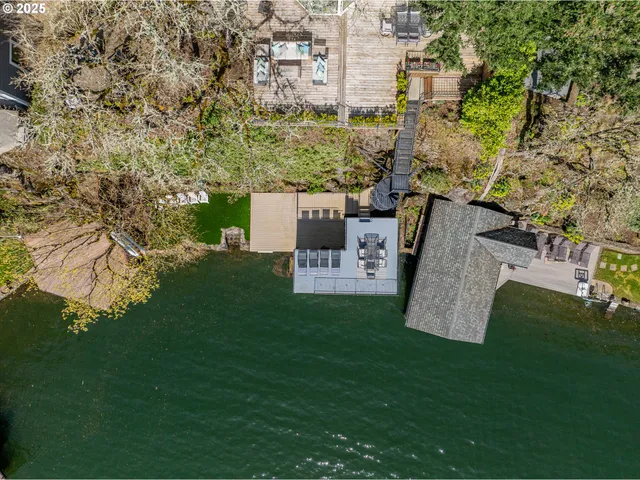 $4,995,000 | 852 North Shr Road, Lake Oswego, OR 97034