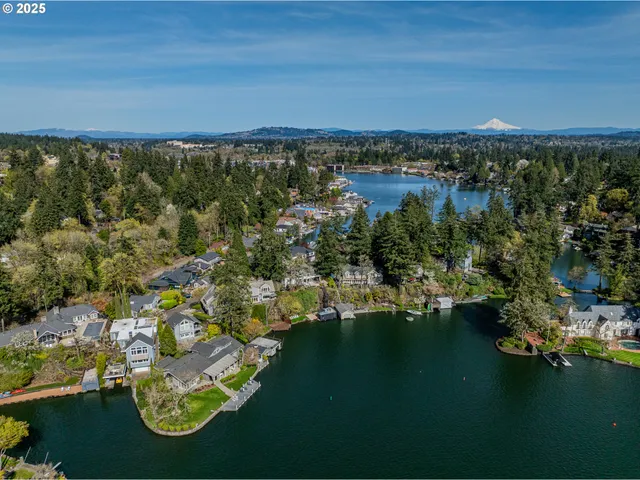 $4,995,000 | 852 North Shr Road, Lake Oswego, OR 97034