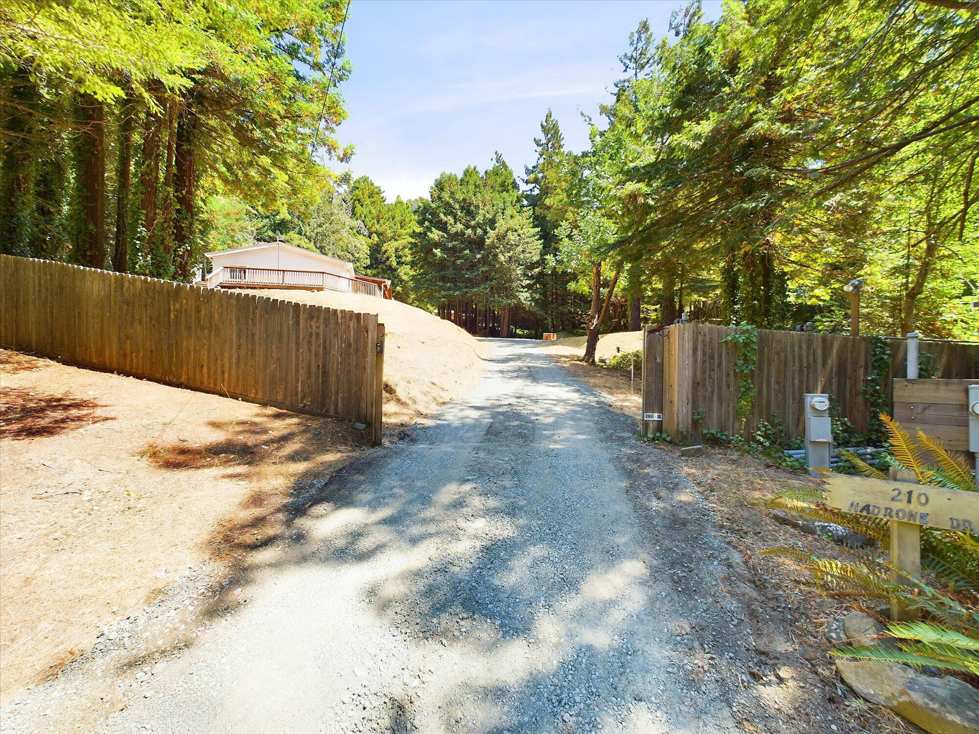 210 Madrone Road Weott, CA 95571 - Photo 75 of 81 Gallery Image 75