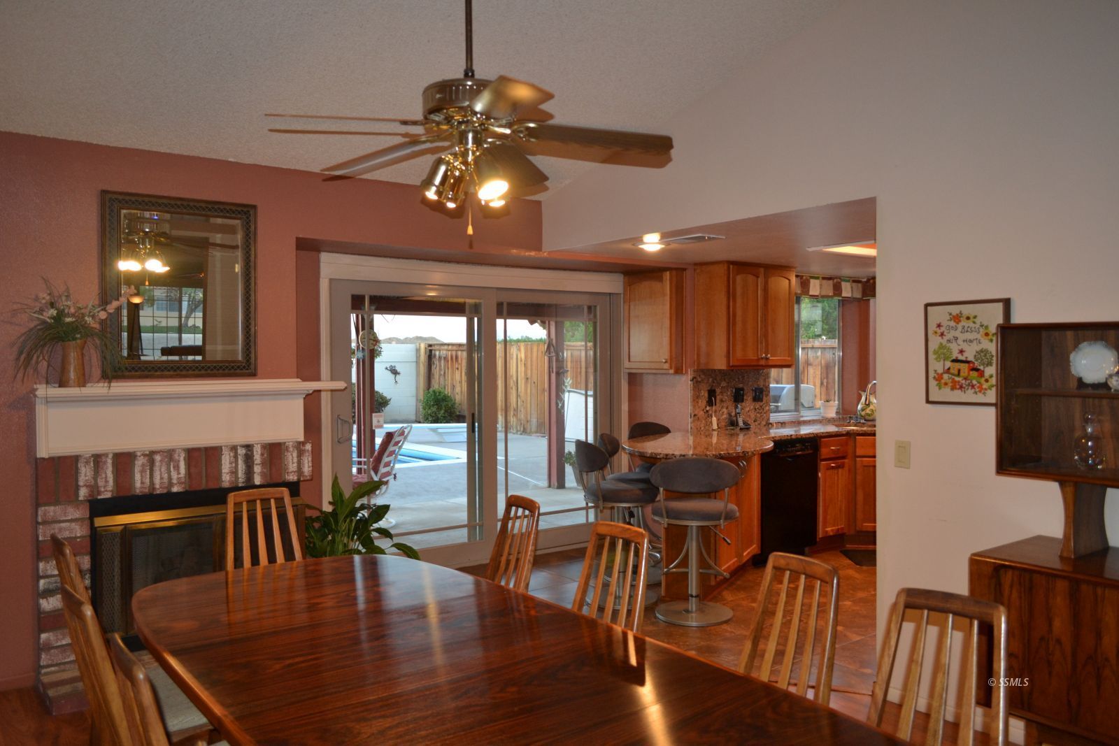 1232 Quail Way Ridgecrest, CA 93555 - Photo 28 of 48