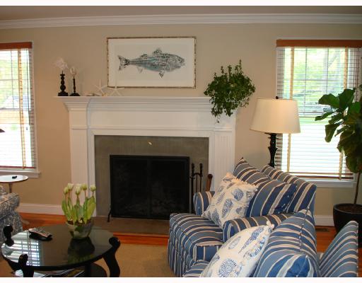 66 Prospect Farm Road Portsmouth, RI 02871 - Photo 6 of 8 Living Room.