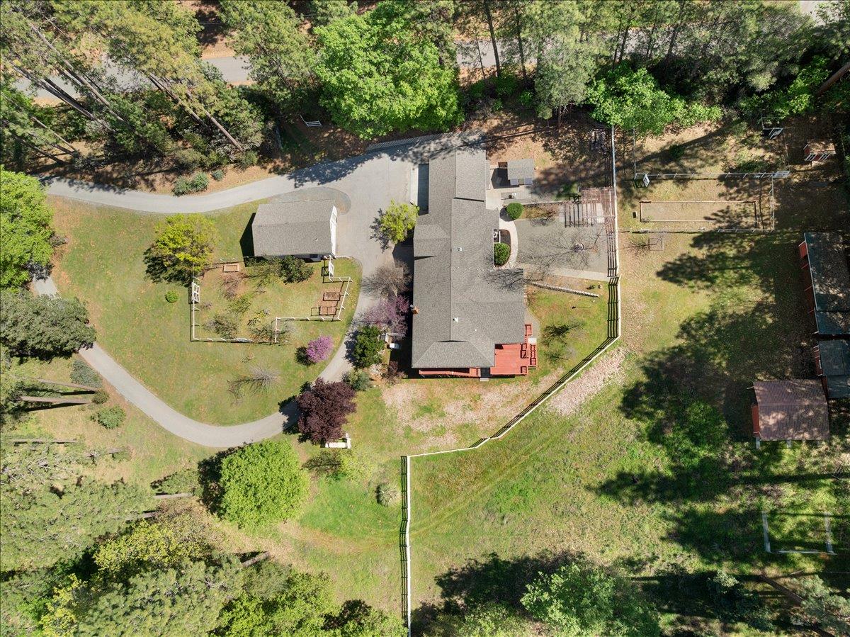 27769 Table Meadow Road Auburn, CA 95602 - Photo 41 of 43 an aerial view of residential houses with outdoor space