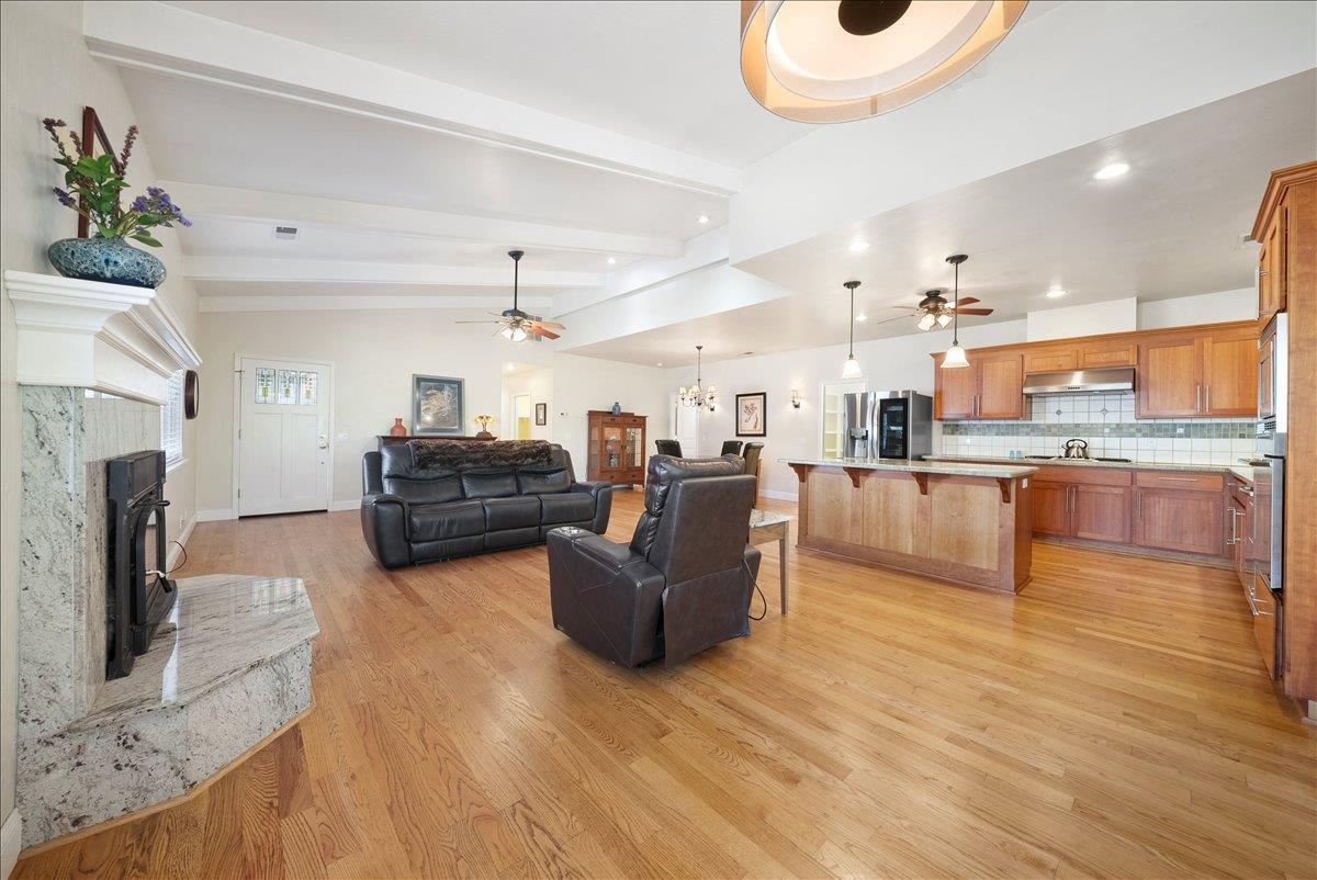 27769 Table Meadow Road Auburn, CA 95602 - Photo 7 of 43 a living room with furniture and kitchen view