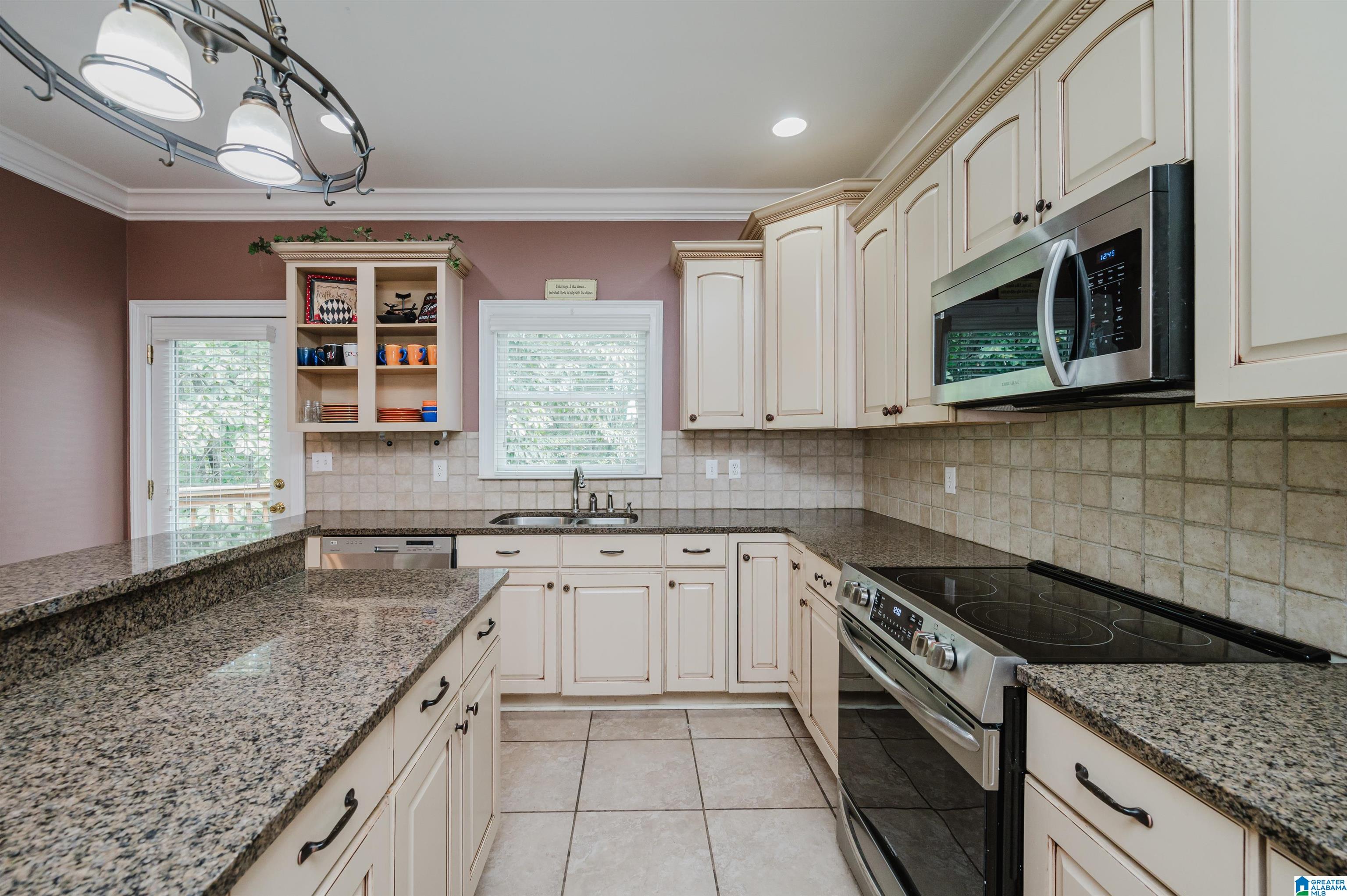 4586 South Shades Crest Road Bessemer, AL 35022 - Photo 11 of 60