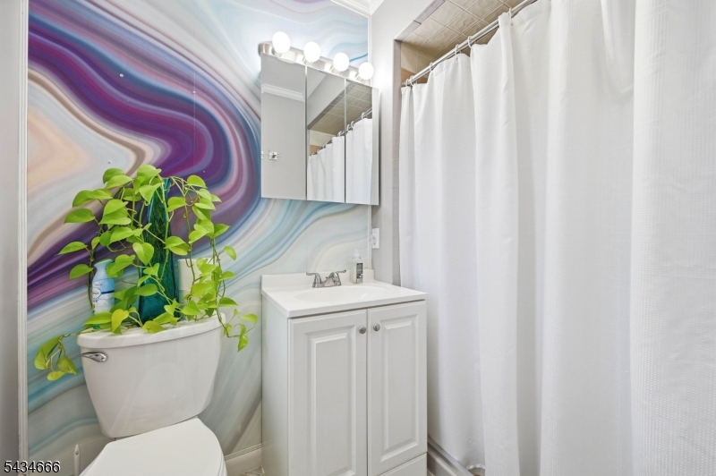 18 Reger Road Succasunna, NJ 07876 - Photo 13 of 34