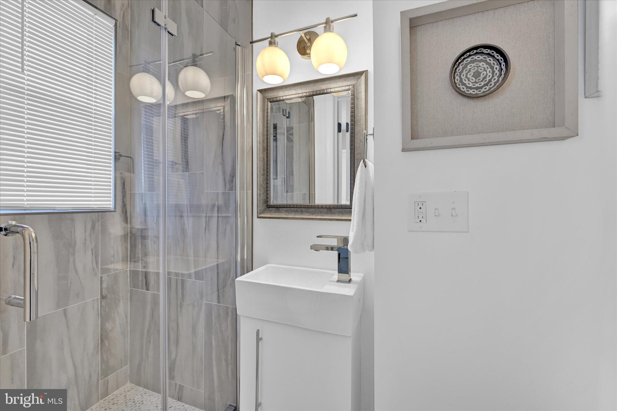 1519 Northwick Road Baltimore, MD 21218 - Photo 16 of 38 Primary Bathroom