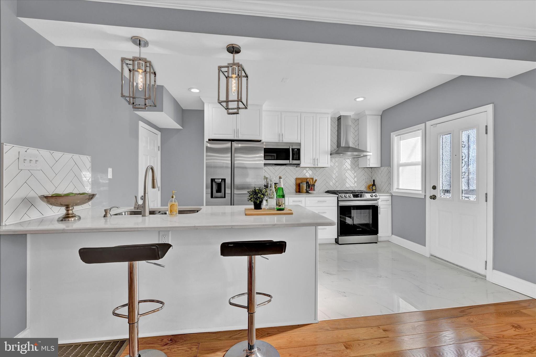 1519 Northwick Road Baltimore, MD 21218 - Photo 3 of 38 Breakfast Bar