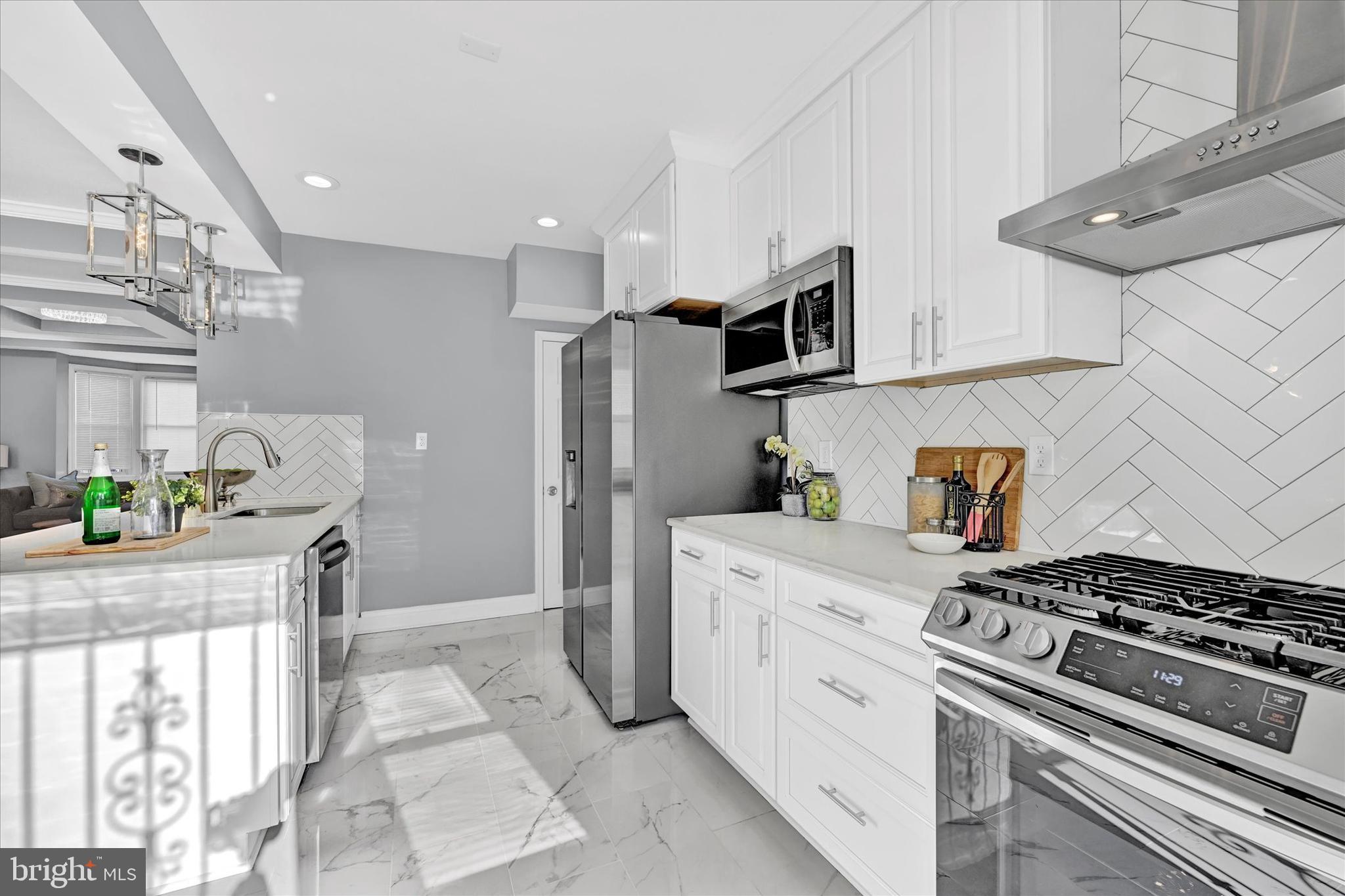 1519 Northwick Road Baltimore, MD 21218 - Photo 6 of 38 Granite Counters