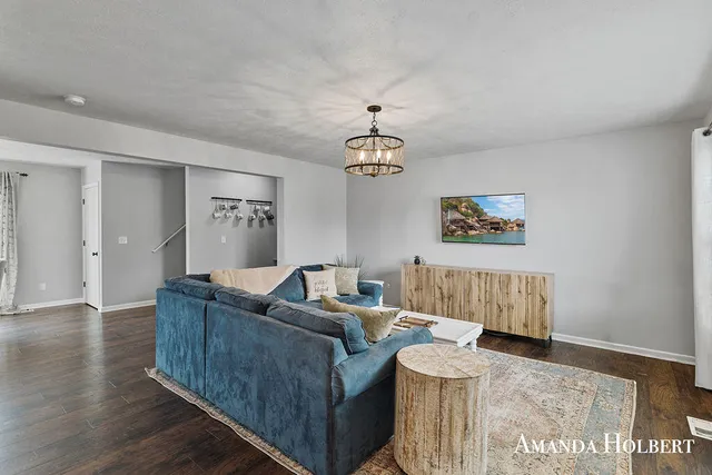 $399,900 | 12100 Russell Way Court, Cedar Springs, MI 49319