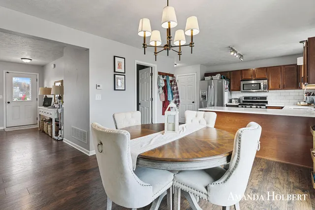 $399,900 | 12100 Russell Way Court, Cedar Springs, MI 49319