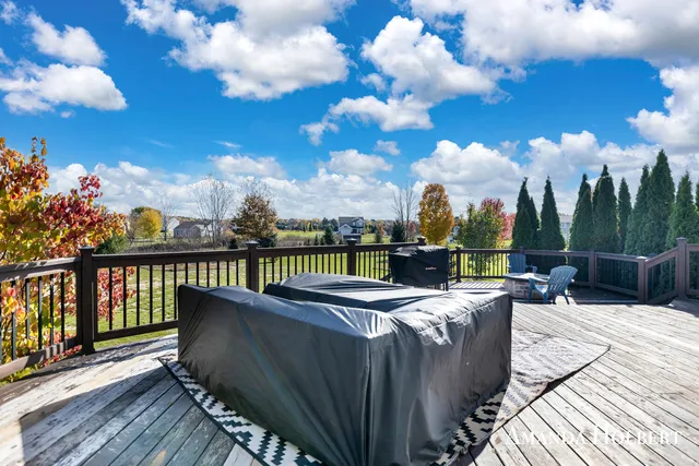 $399,900 | 12100 Russell Way Court, Cedar Springs, MI 49319