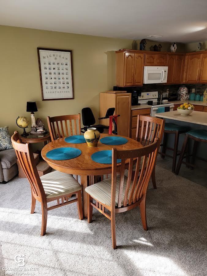 33560 Utica Road Fraser, MI 48026 - Photo 6 of 14 50100370-5.JPG