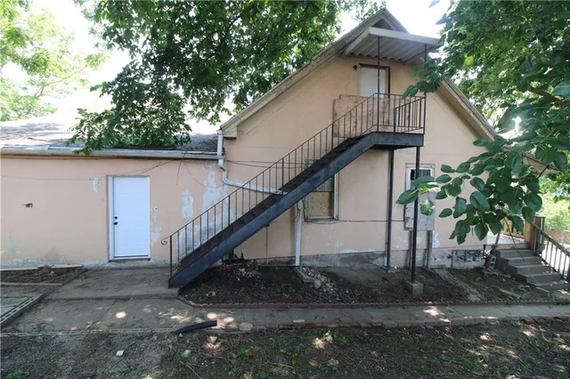 $96,000 | 415 South 9th Street, St. Joseph, MO 64501