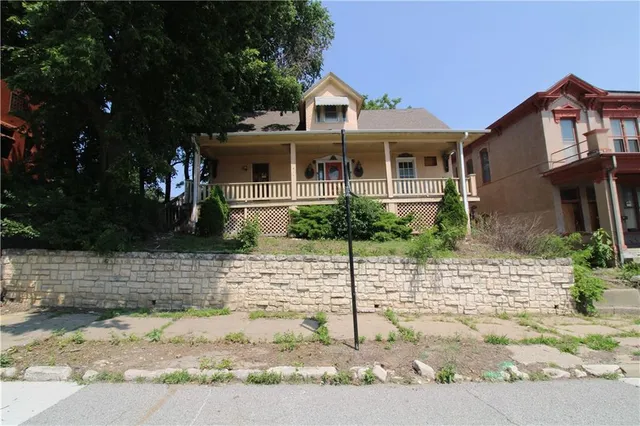 $96,000 | 415 South 9th Street, St. Joseph, MO 64501