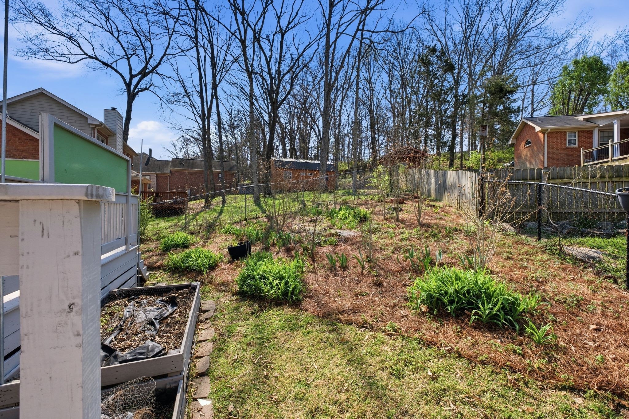 1049 Fitzpatrick Road Nashville, TN 37214 - Photo 32 of 38 a backyard of a house with lots of green space