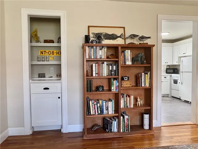 $2,000 | 70 Carroll Avenue, Unit 1210, Newport, RI 02840