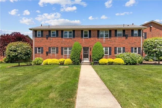 $2,000 | 70 Carroll Avenue, Unit 1210, Newport, RI 02840