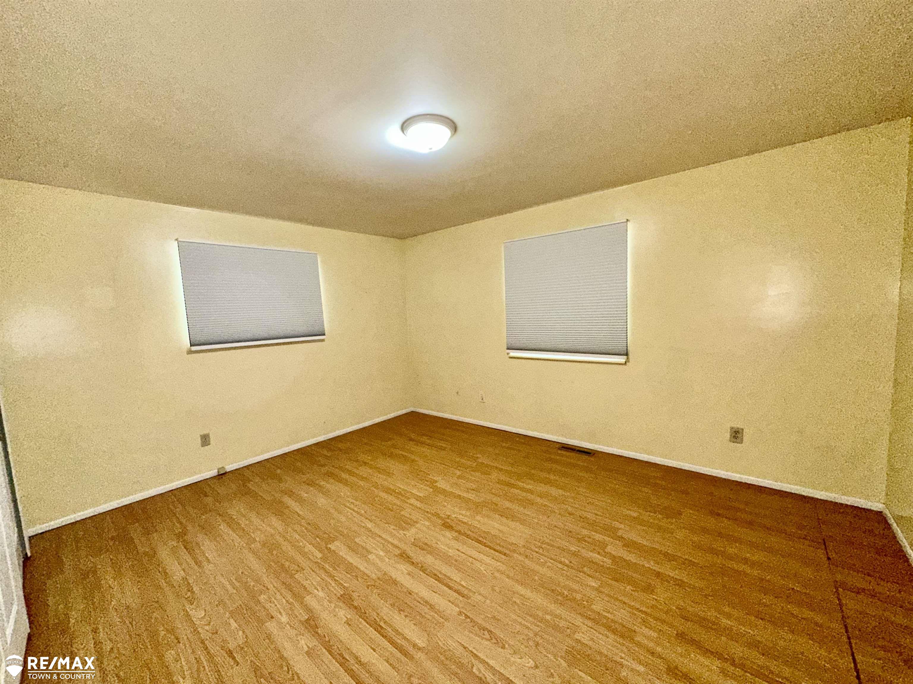 5202 Center Road Flint, MI 48506 - Photo 13 of 19