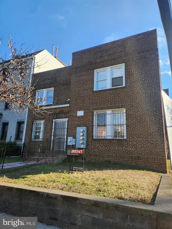 $2,900 | 1601 E Street Northeast, Washington, DC 20002