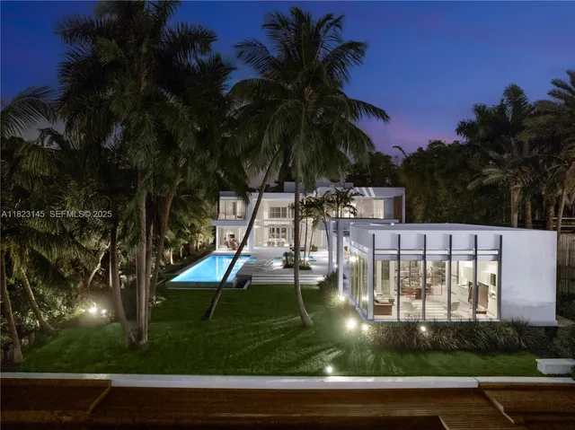 $48,000,000 | 30 Palm Avenue, Miami Beach, FL 33139